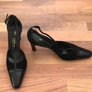 Saks Fifth Avenue St John heels size 6.5